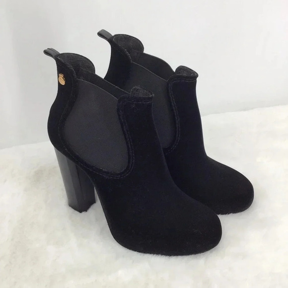 Lemon Jelly Women’s High Heel Chelsea Ankle Velvet Boot Black Size 38 EU 7-7.5US - Picture 2 of 9